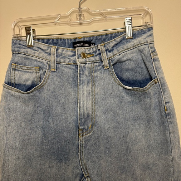 PrettyLittleThing light blue wash long leg jeans with raw hem- size 6 - Picture 2 of 10